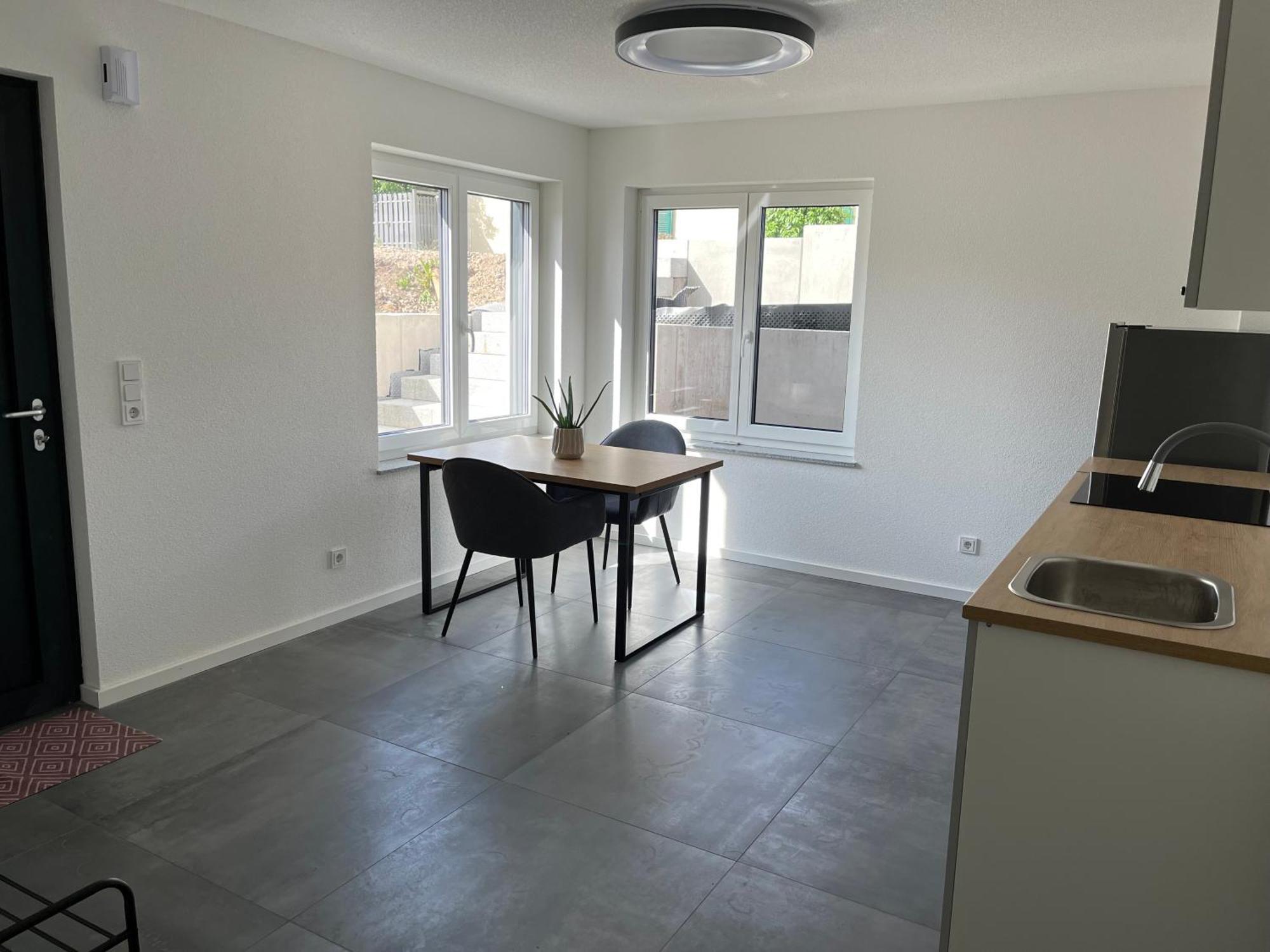 Schoenes 1 Zimmer Apartment Huefingen Bagian luar foto