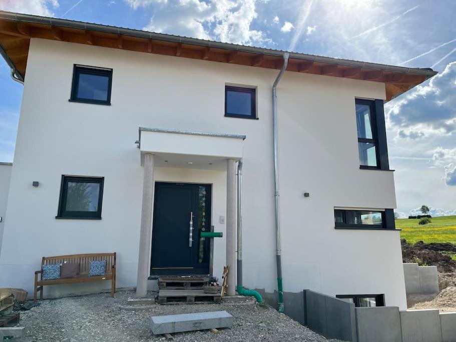 Schoenes 1 Zimmer Apartment Huefingen Bagian luar foto
